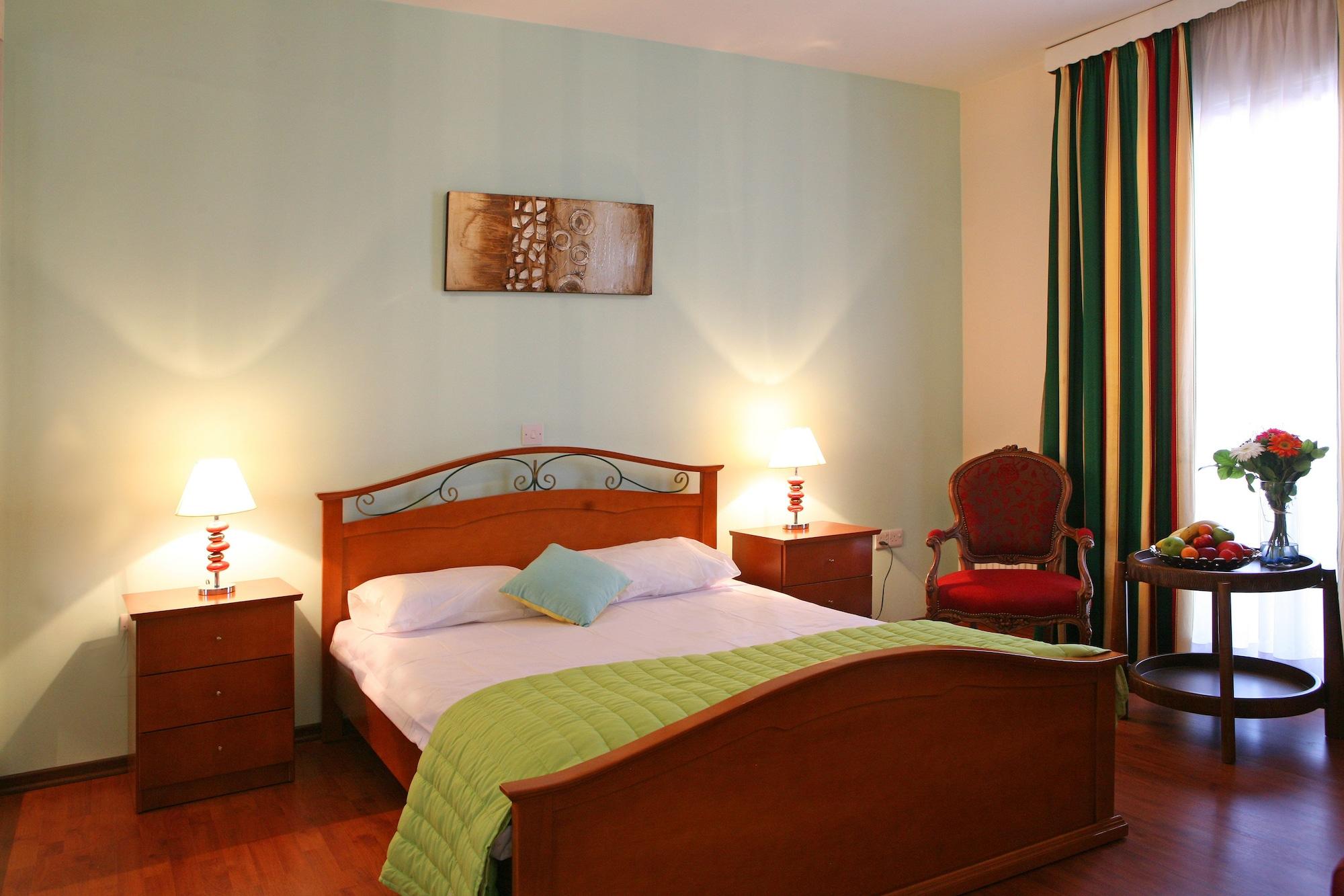 St Elena Boutique Residence Larnaca Zewnętrze zdjęcie