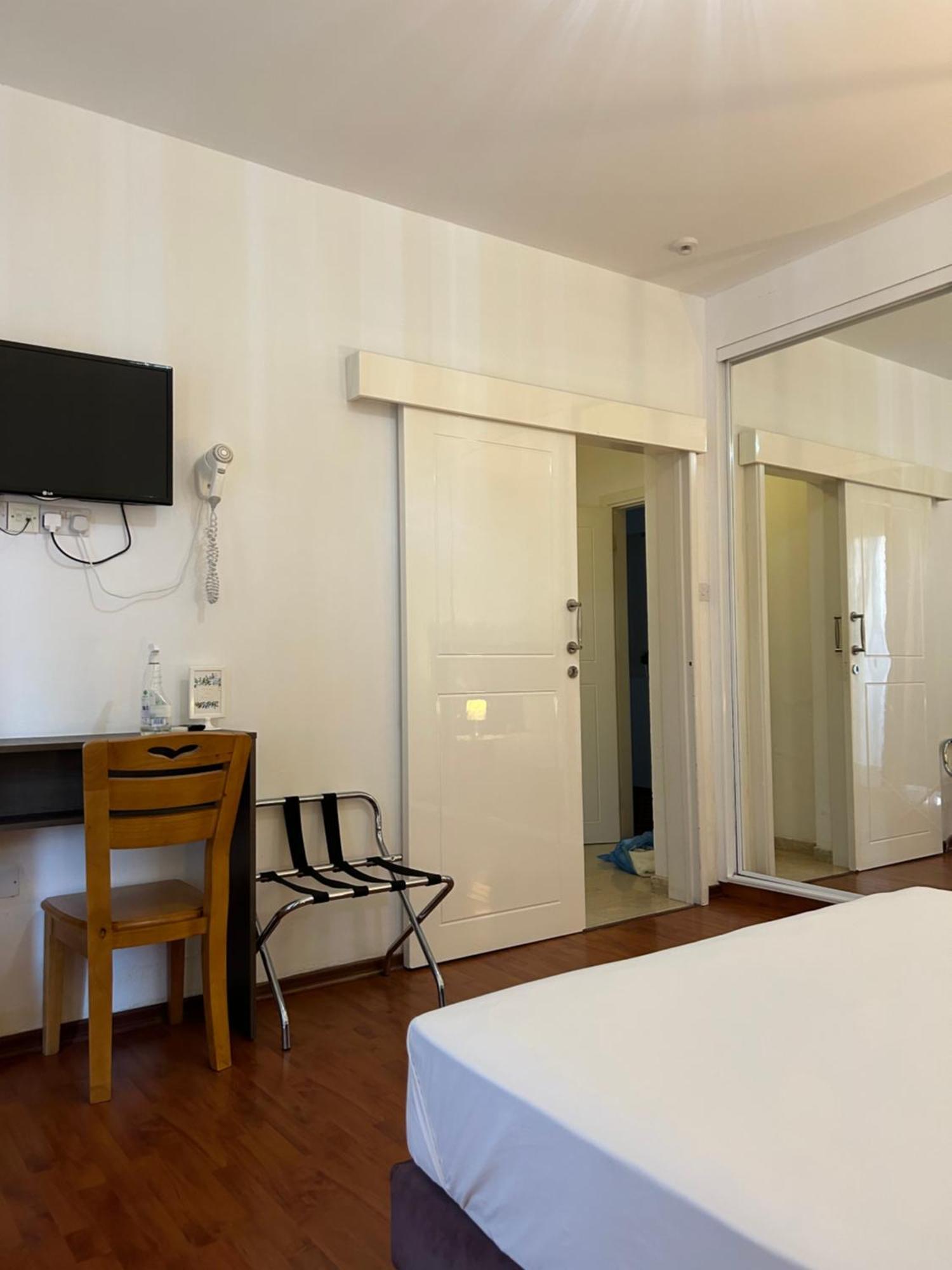 St Elena Boutique Residence Larnaca Zewnętrze zdjęcie