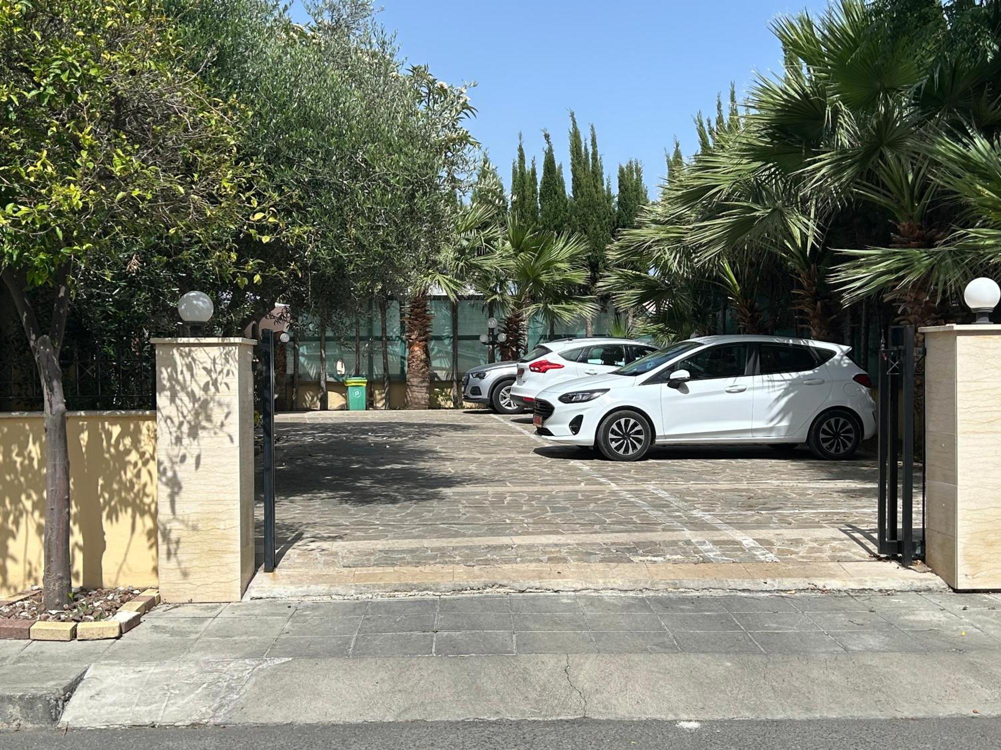 St Elena Boutique Residence Larnaca Zewnętrze zdjęcie